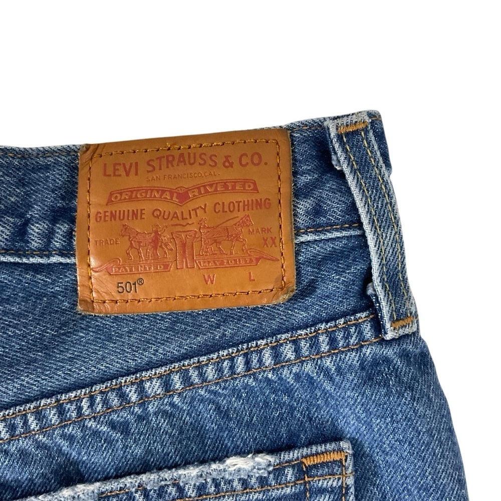 Levi’s Premium 501 High Rise Distressed Button Fly Denim Shorts Size 27 - Picture 7 of 10